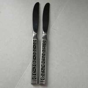 2 Dinner Knives Gorham HACIENDA Stainless Glossy Black Accent Silverware  VTG